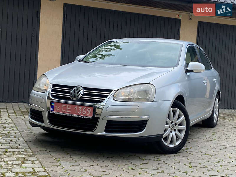 Седан Volkswagen Jetta 2007 в Самборе