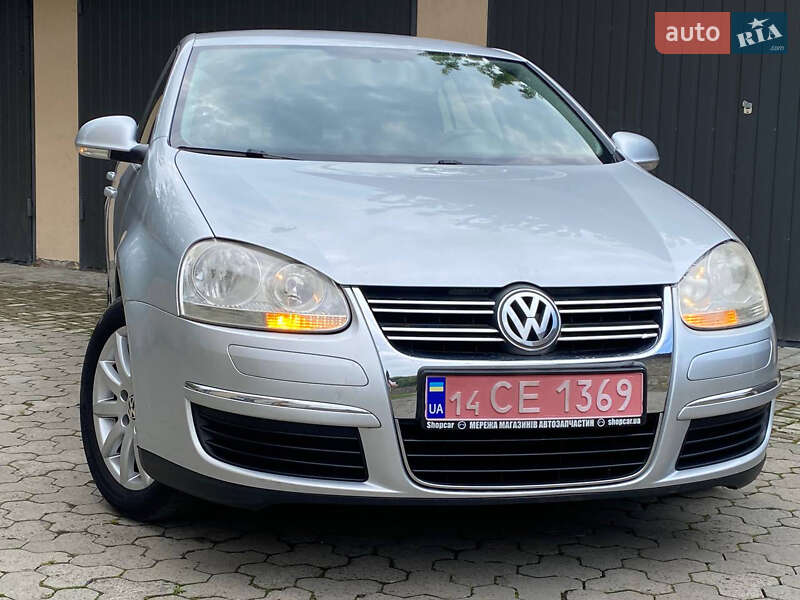 Седан Volkswagen Jetta 2007 в Самборе