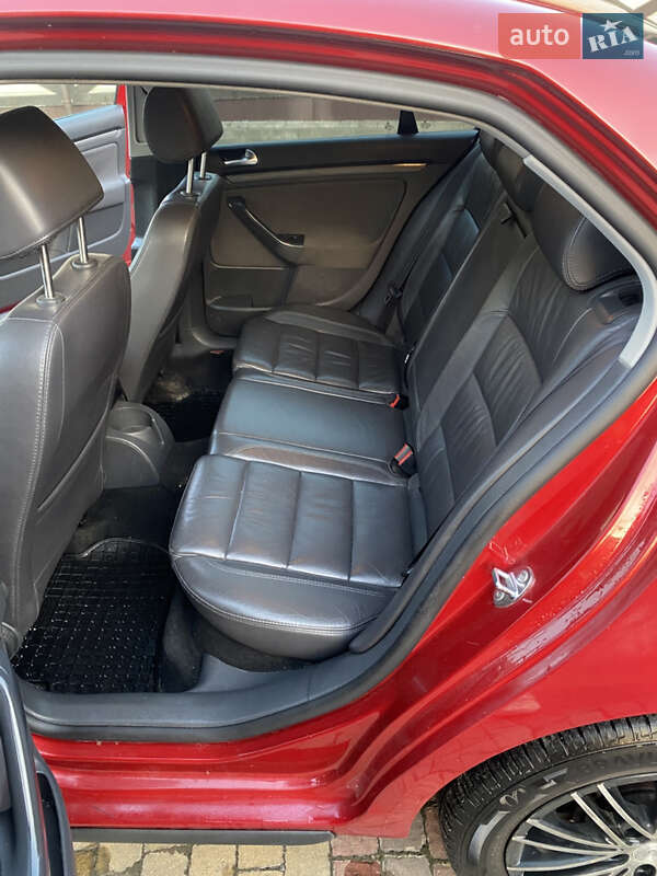 Седан Volkswagen Jetta 2008 в Львове