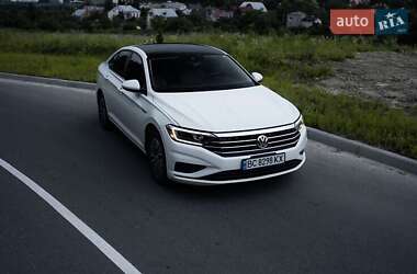 Седан Volkswagen Jetta 2018 в Львове