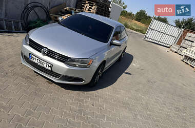 Седан Volkswagen Jetta 2013 в 
