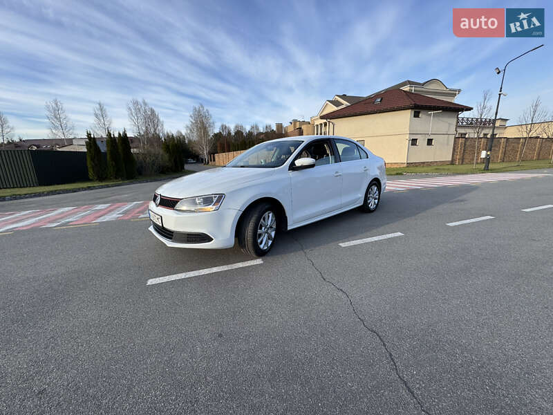 Седан Volkswagen Jetta 2014 в Киеве