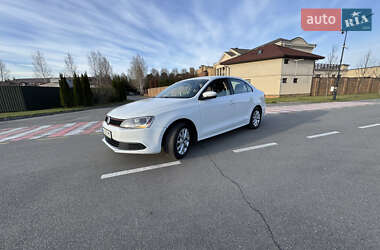 Седан Volkswagen Jetta 2014 в 