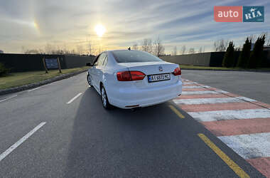 Седан Volkswagen Jetta 2014 в 