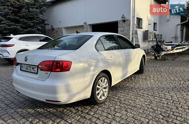 Седан Volkswagen Jetta 2014 в 