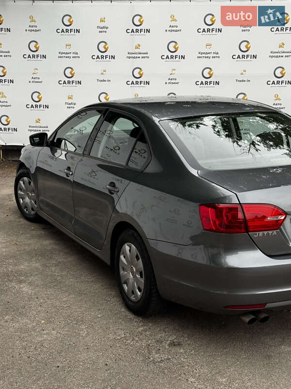 Седан Volkswagen Jetta 2013 в Киеве