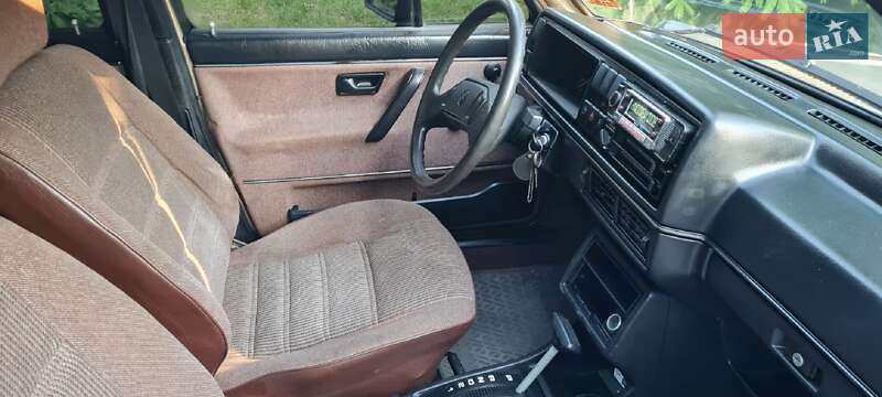 Седан Volkswagen Jetta 1984 в Ратным
