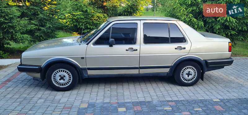 Седан Volkswagen Jetta 1984 в Ратным