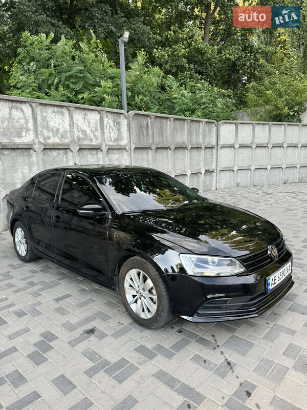 Седан Volkswagen Jetta 2014 в 