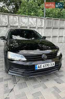 Седан Volkswagen Jetta 2014 в 