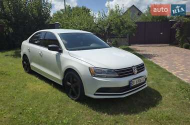 Седан Volkswagen Jetta 2016 в 
