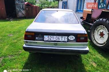 Седан Volkswagen Jetta 1987 в Березному