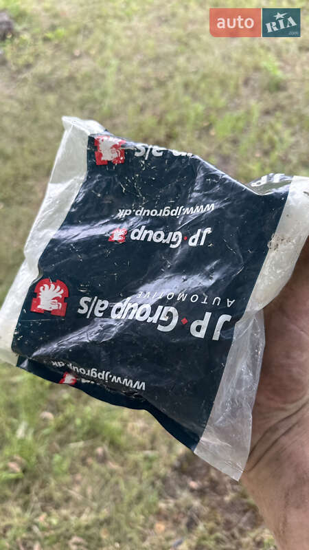 Седан Volkswagen Jetta 1988 в Радехові