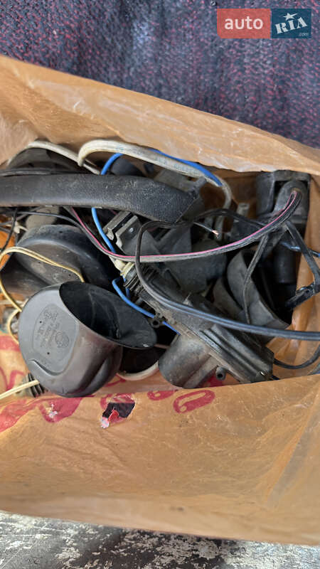 Седан Volkswagen Jetta 1988 в Радехові