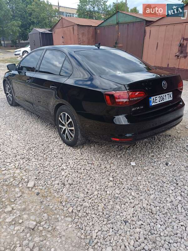 Седан Volkswagen Jetta 2015 в Кривом Роге
