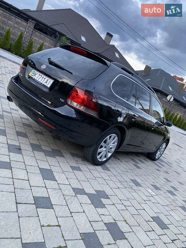 Универсал Volkswagen Jetta 2014 в Ровно