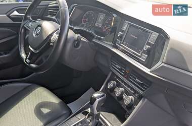 Седан Volkswagen Jetta 2019 в 