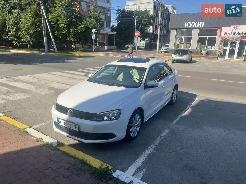 Volkswagen Jetta 2011