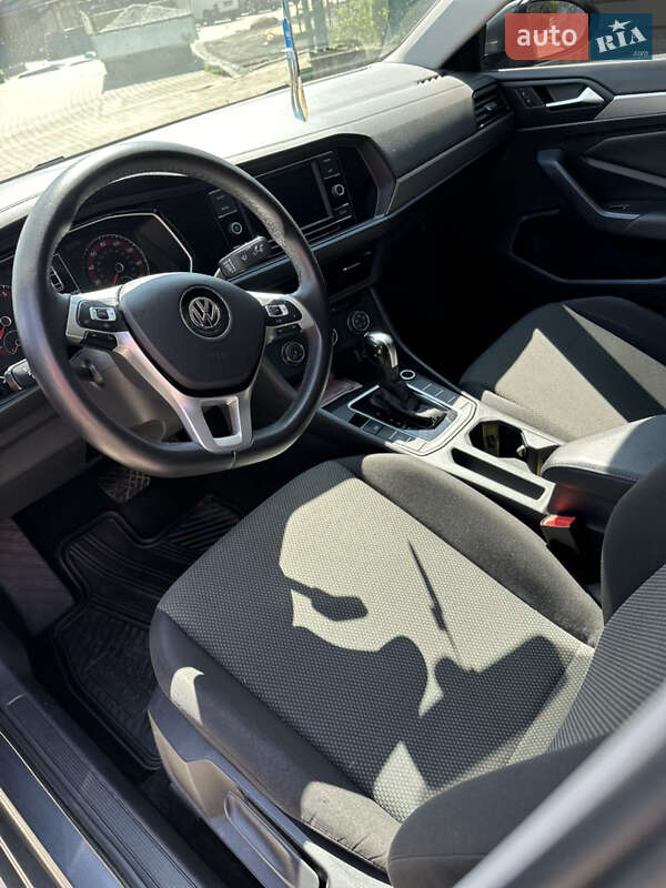 Седан Volkswagen Jetta 2018 в Рівному