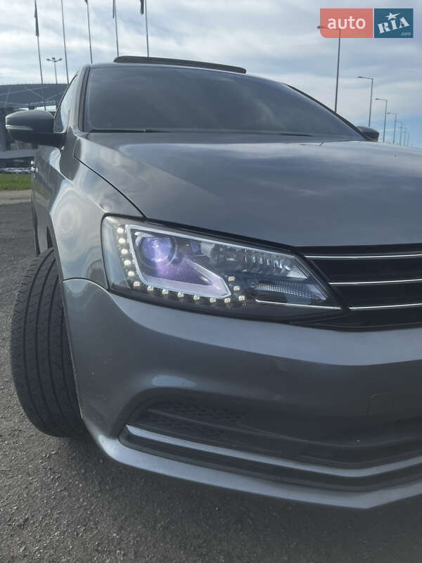Седан Volkswagen Jetta 2016 в Львове фото 9 Седан Volkswagen Jetta 2016 в Львове