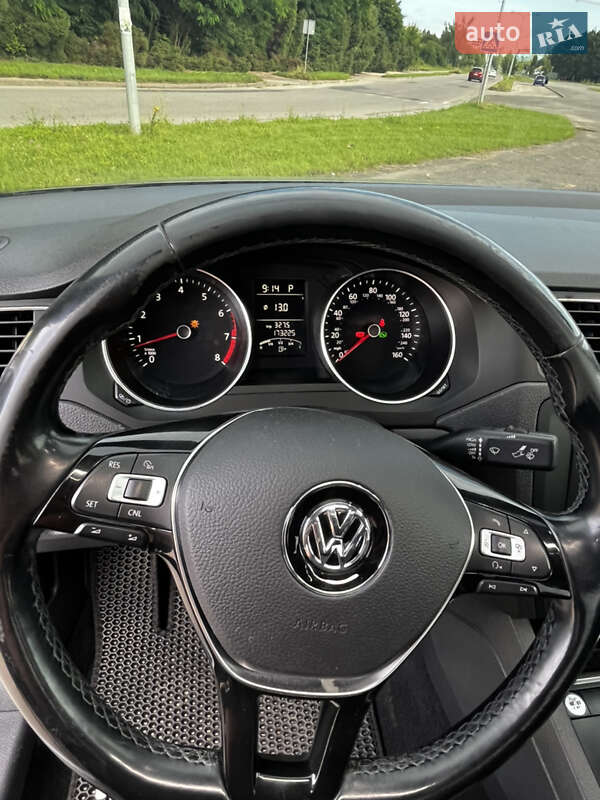 Седан Volkswagen Jetta 2016 в Львове фото 11 Седан Volkswagen Jetta 2016 в Львове