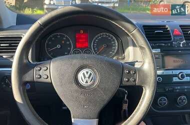 Седан Volkswagen Jetta 2009 в 