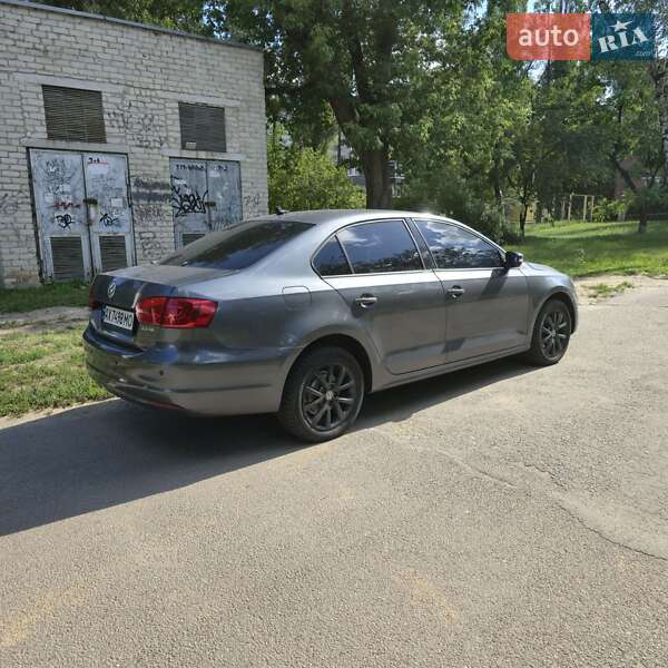 Седан Volkswagen Jetta 2011 в Харькове