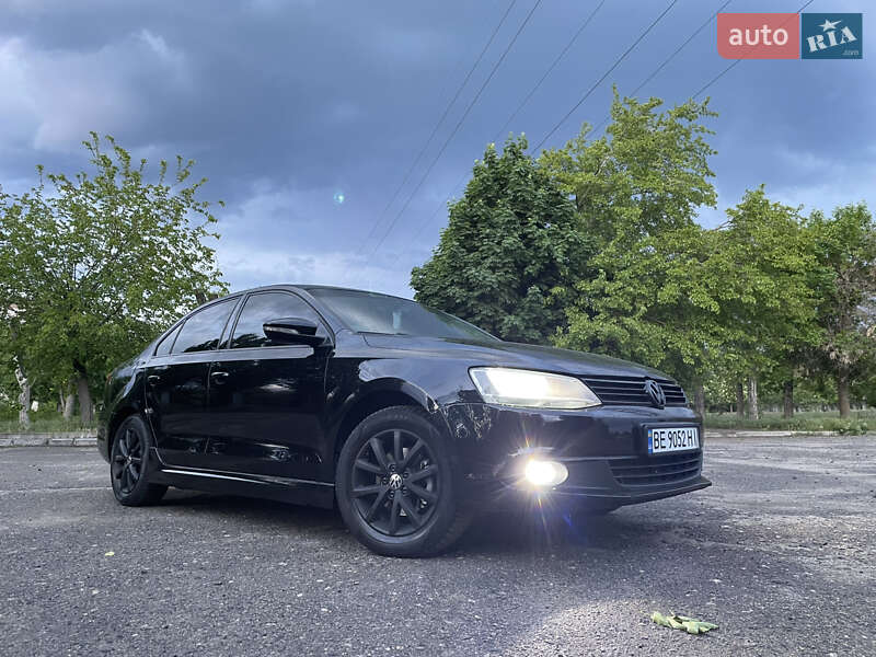 Седан Volkswagen Jetta 2012 в Николаеве