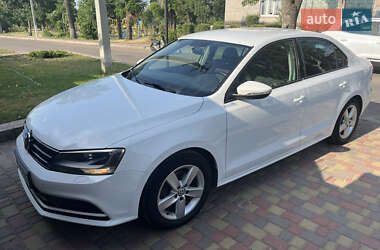 Седан Volkswagen Jetta 2014 в 