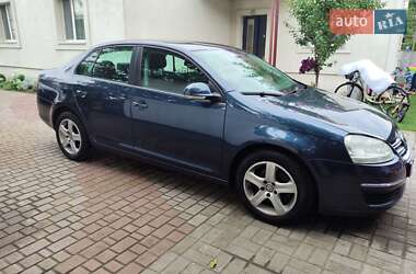 Универсал Volkswagen Jetta 2005 в 
