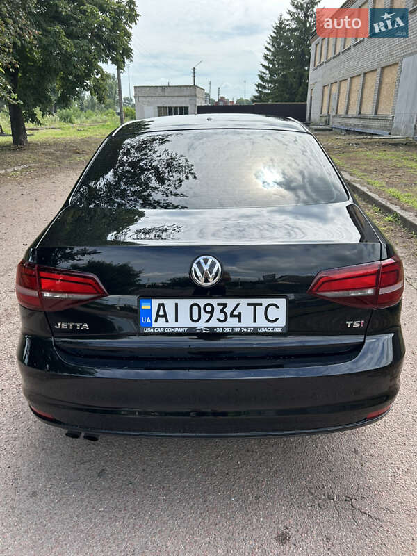 Седан Volkswagen Jetta 2016 в Борисполі