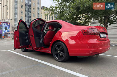 Седан Volkswagen Jetta 2014 в Киеве