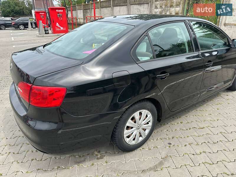 Седан Volkswagen Jetta 2014 в Вінниці