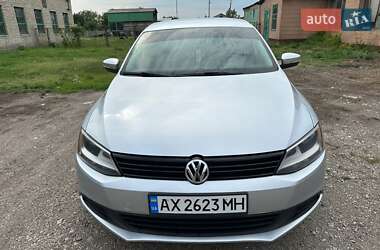 Седан Volkswagen Jetta 2014 в 