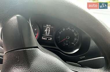 Седан Volkswagen Jetta 2014 в 
