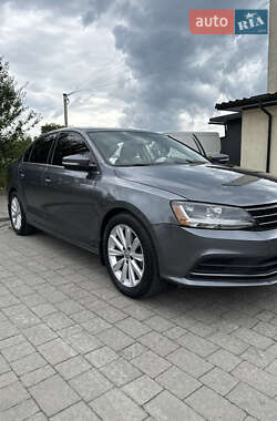 Седан Volkswagen Jetta 2017 в Львове