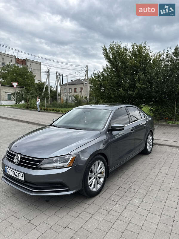 Седан Volkswagen Jetta 2017 в Львове