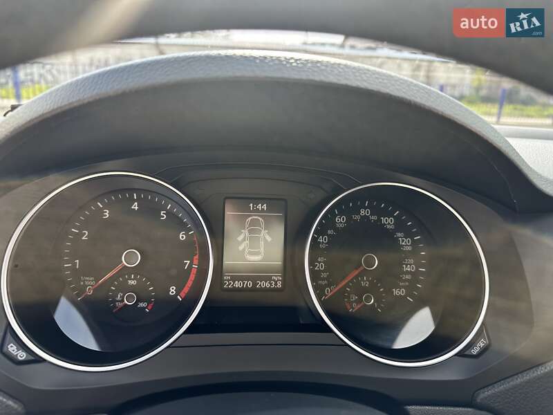 Седан Volkswagen Jetta 2012 в Нововолынске фото 11 Седан Volkswagen Jetta 2012 в Нововолынске