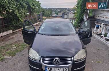 Седан Volkswagen Jetta 2006 в Бершаді