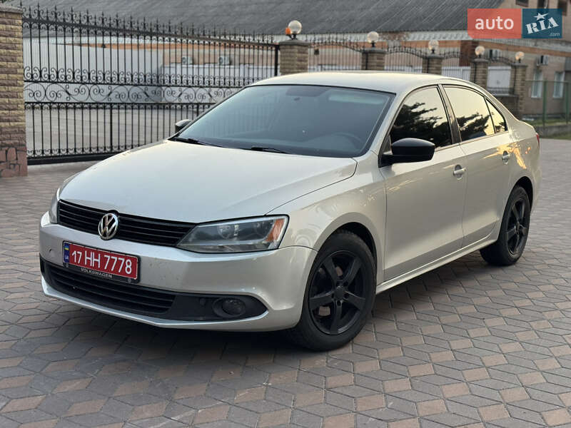 Volkswagen Jetta 2011