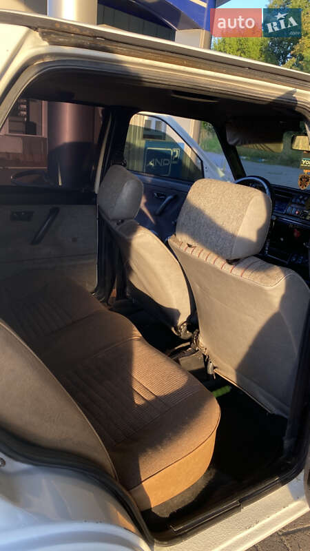 Седан Volkswagen Jetta 1985 в Городку