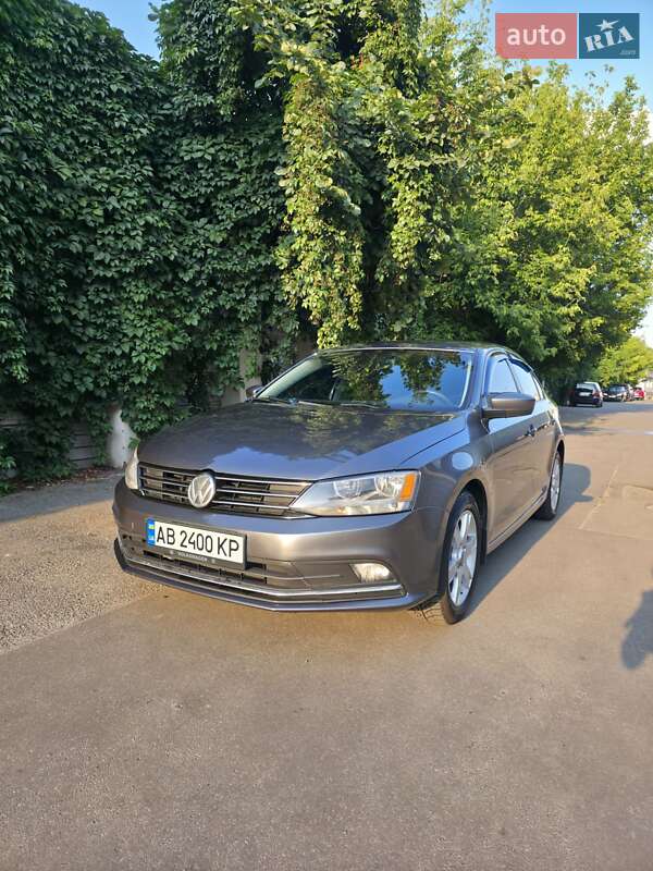 Volkswagen Jetta 2015