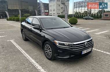 Седан Volkswagen Jetta 2019 в Львові