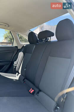 Седан Volkswagen Jetta 2019 в Киеве