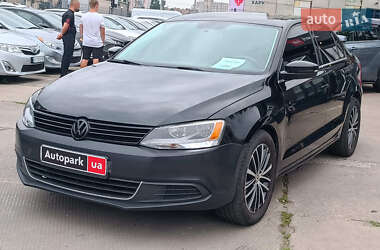 Седан Volkswagen Jetta 2012 в Харькове