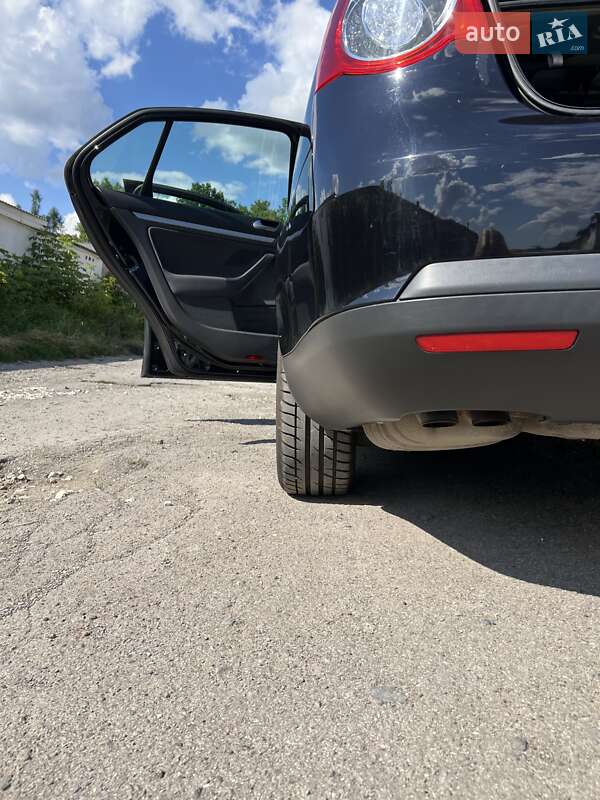 Седан Volkswagen Jetta 2008 в Тернополі