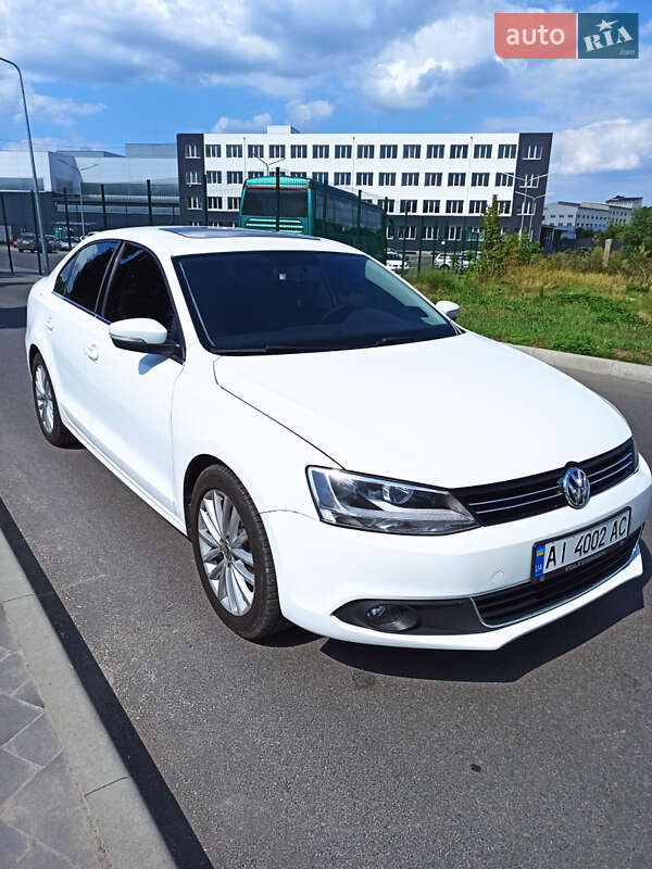 Седан Volkswagen Jetta 2014 в Василькові