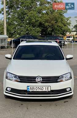 Седан Volkswagen Jetta 2015 в Вінниці