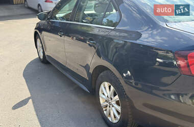 Седан Volkswagen Jetta 2013 в Киеве