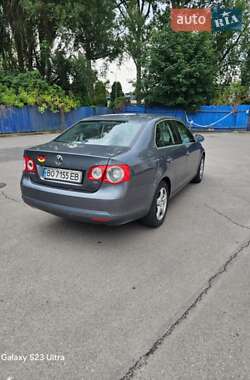 Седан Volkswagen Jetta 2010 в Тернополі